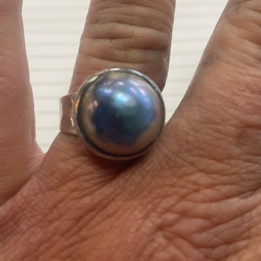 Pearl & sterling silver ring